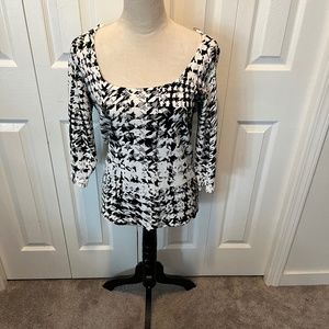 Le Chateau size M pullover